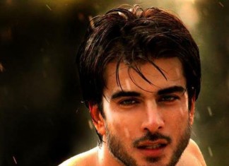 Imran Abbas goes shirtless for Bollywood!