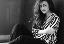 Why did Zara Noor Abbas choose a supporting role for her debut film?