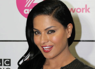Veena Malik is in the news again and this time, it’s for political reasons