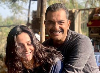 Sarmad Khoosat Talks About Wrapping Up ‘Kamli’ & Saving It From A ‘Production Nightmare’ sarmad khoosat kamli